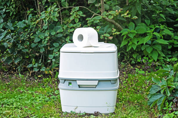 Best Portable restroom trailer rental  in Ashwaubenon, WI