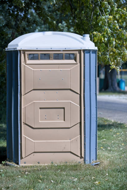 Best Portable restroom solutions  in Ashwaubenon, WI