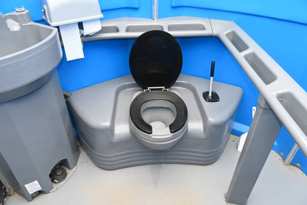 Best Emergency porta potty rental  in Ashwaubenon, WI